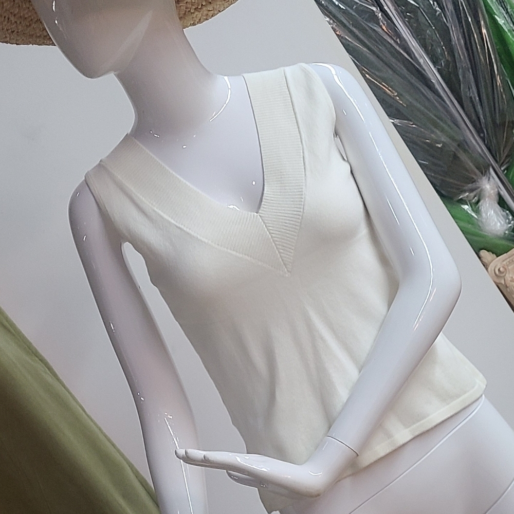 Shu Shu Sleeveless Knit Sweater